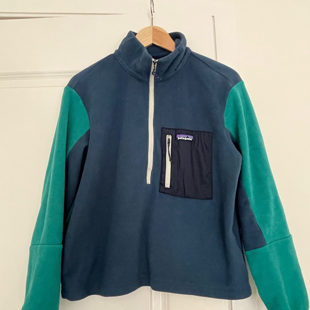 Patagonia Half-Zip Fleece Pullover in Teal & Navy